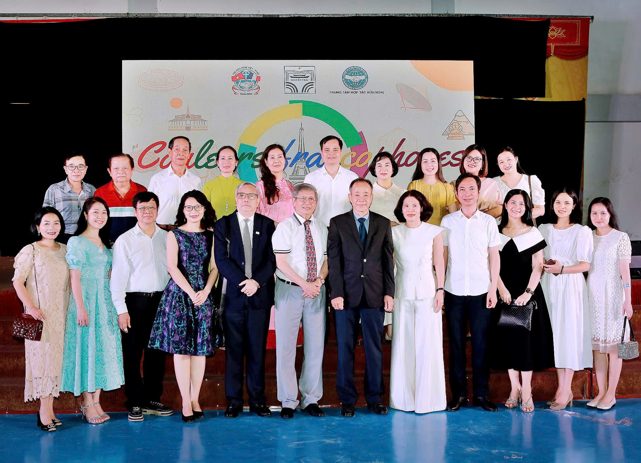 Dạ hội “Couleurs Francophones” – Hành trình khám phá sắc màu văn hóa Pháp ngữ tại chuyên Nguyễn Trãi.